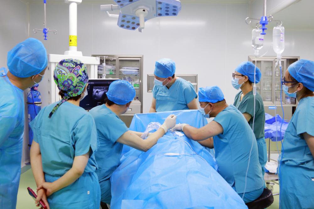 精益求精，技术创新引领医疗未来&mdash;&mdash;西安现代妇产医院成功实施超声引导下甲状腺结节射频消融术